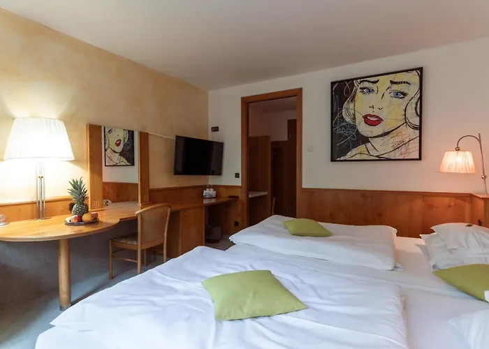 Hotel Restaurant Sudrast Dreilandereck 2*